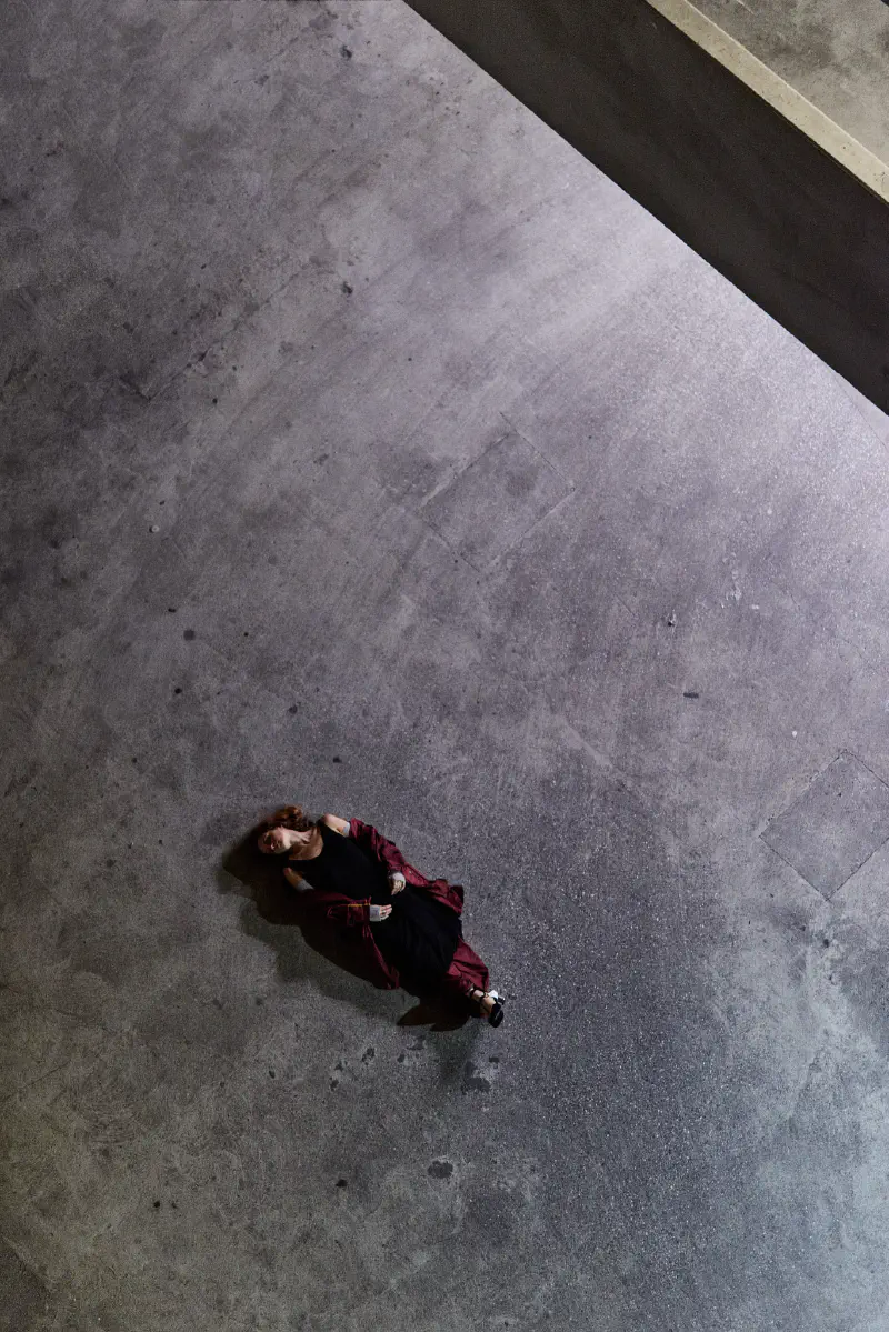 /projects/2017-bel-for-i-d-au-nz-collisions/stills/Collisions-Bel-Own-Home-JPEG Facebook 2048px sRGB 11.jpg