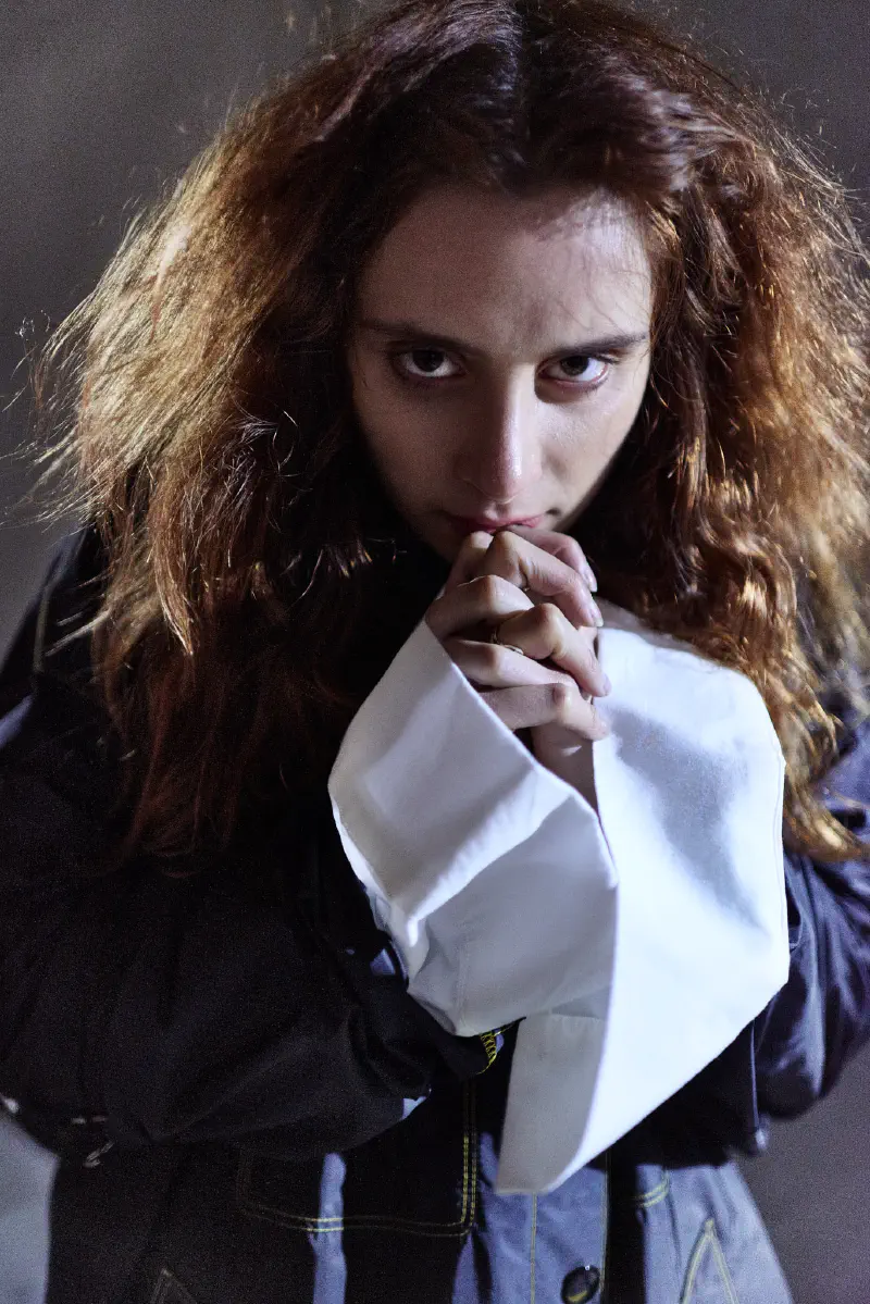 /projects/2017-bel-for-i-d-au-nz-collisions/stills/Collisions-Bel-Own-Home-JPEG Facebook 2048px sRGB 14.jpg