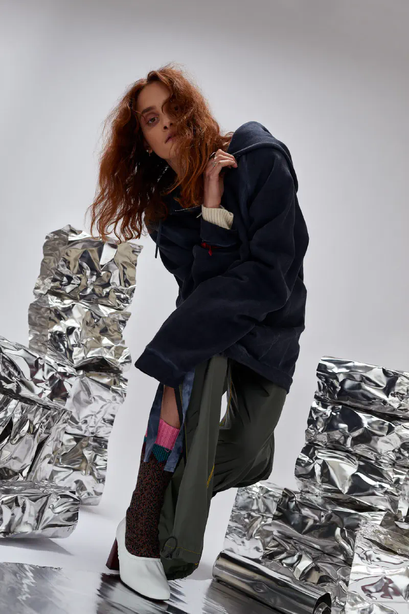 /projects/2017-bel-for-i-d-au-nz-collisions/stills/Collisions-Bel-Own-Home-JPEG Facebook 2048px sRGB 4.jpg