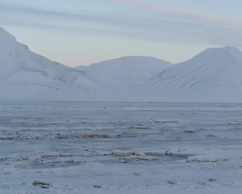 /projects/2019-svalbard/stills/2019-02-21-Svalbard-14.jpg
